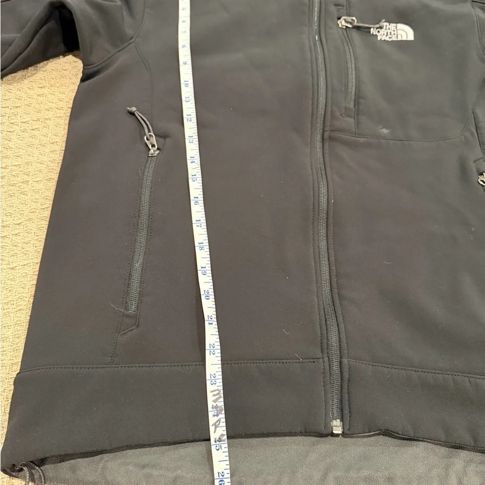 The North Face Men's Dark Blue Performance Jacket